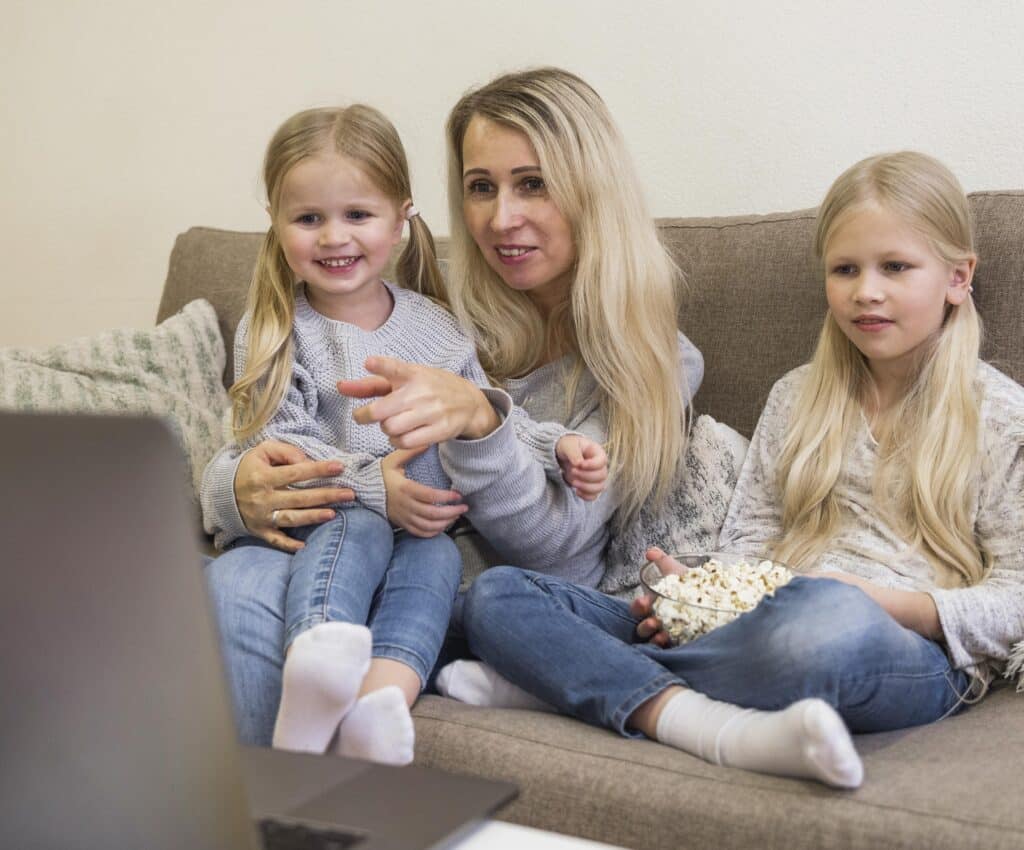Best Kids' Shows and Movies on IPTV 